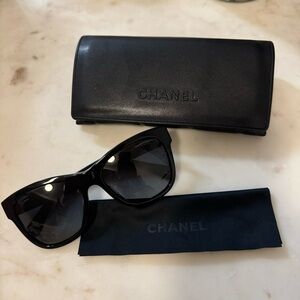 CHANEL sunglasses